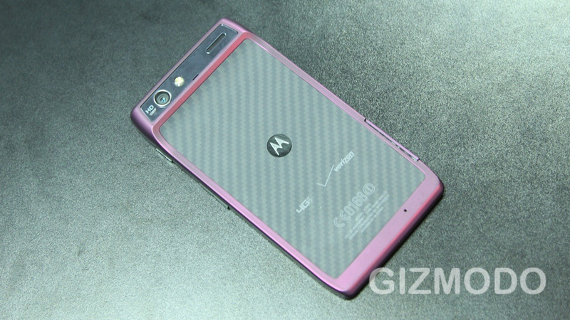 Illustration for article titled Motorola Droid 4 and RAZR MAXX Hands On: Two Giant Leaps for Droidkind